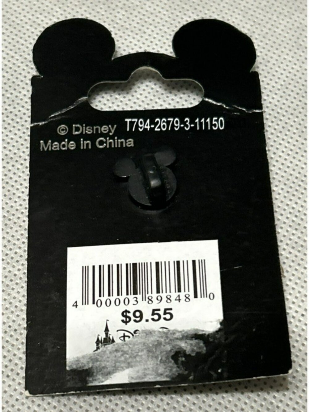 Disney Pin 87170 Cast Exclusive Mickey Mouse Vampire Halloween 2011 LE 1750 - Picture 4 of 4